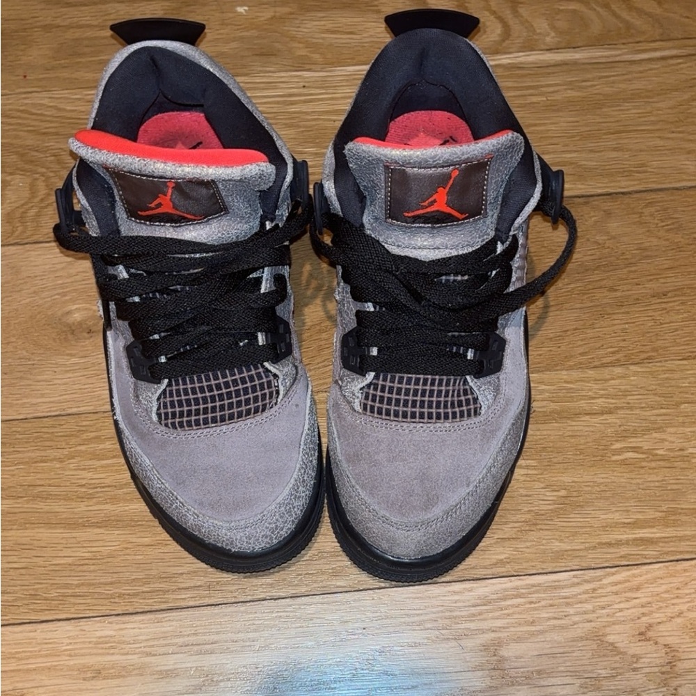 Kids Sneakers in Gray and Black